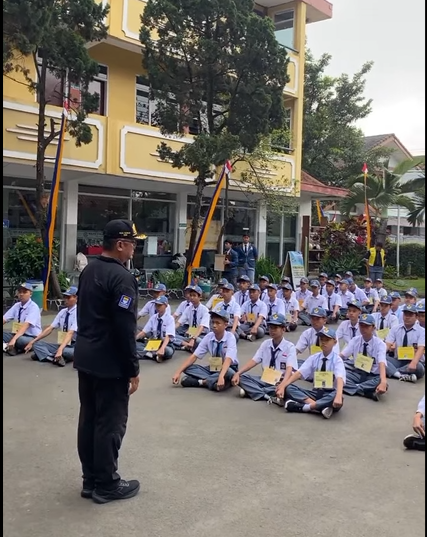 LDKS SMK ICB Cinta Teknika Membentuk Pemimpin Muda yang Disiplin, Tangguh, Bertanggung Jawab, dan Berkarakter